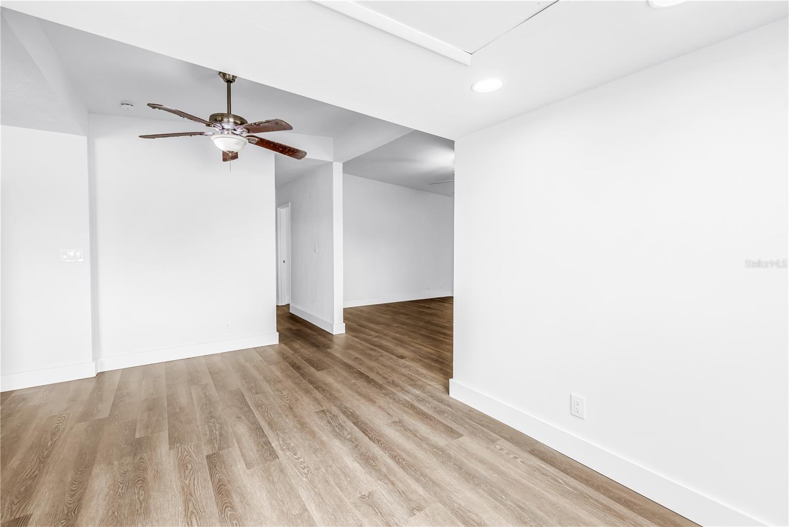 Image 8 of 62 For 110 Monroe Circle N 1