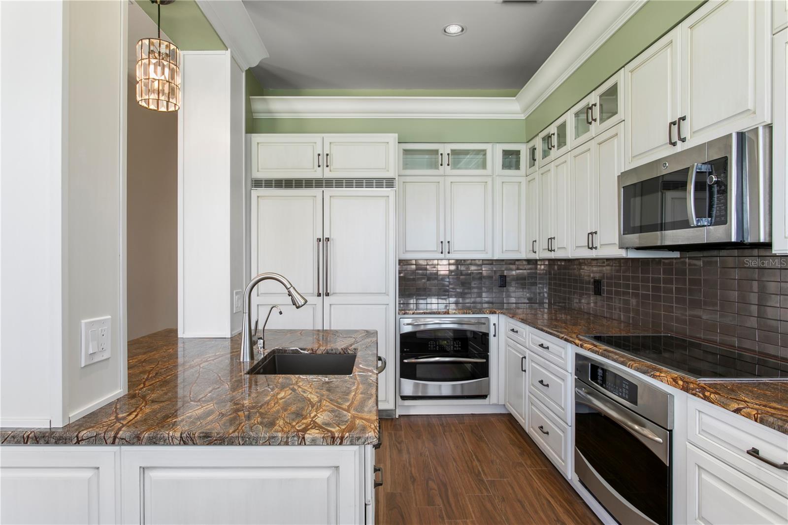 Image 19 of 64 For 215 Harrison Avenue