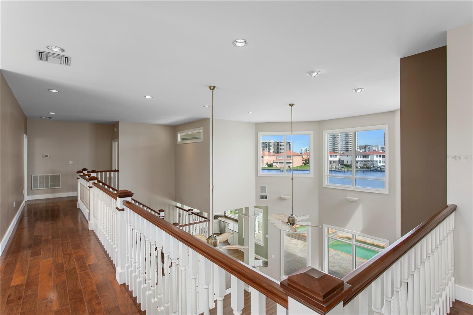 Image 31 of 64 For 215 Harrison Avenue