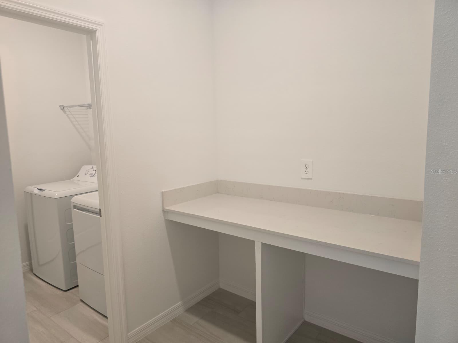 Image 12 of 53 For 9325 Scouter Bee Place