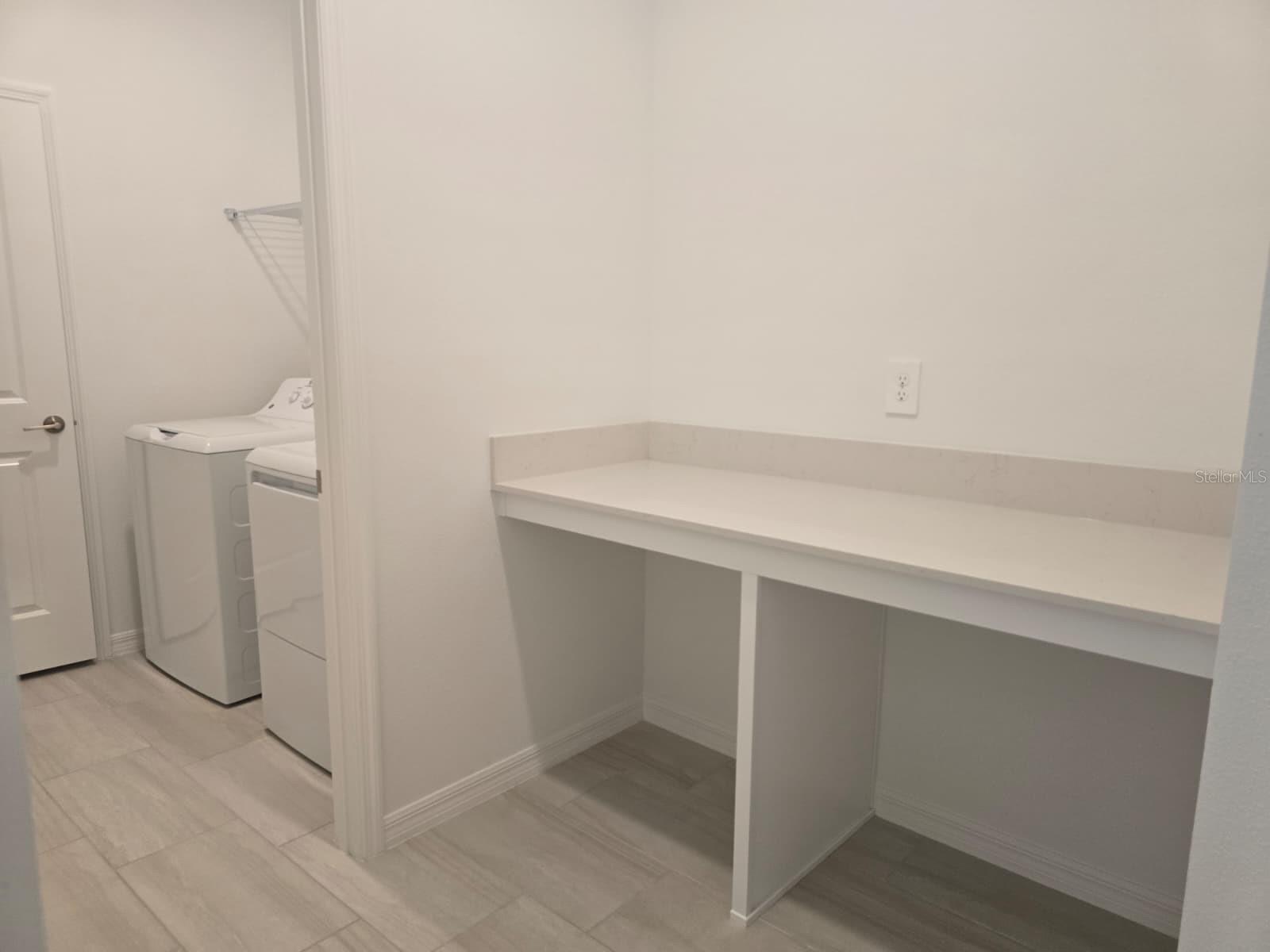 Image 13 of 53 For 9325 Scouter Bee Place