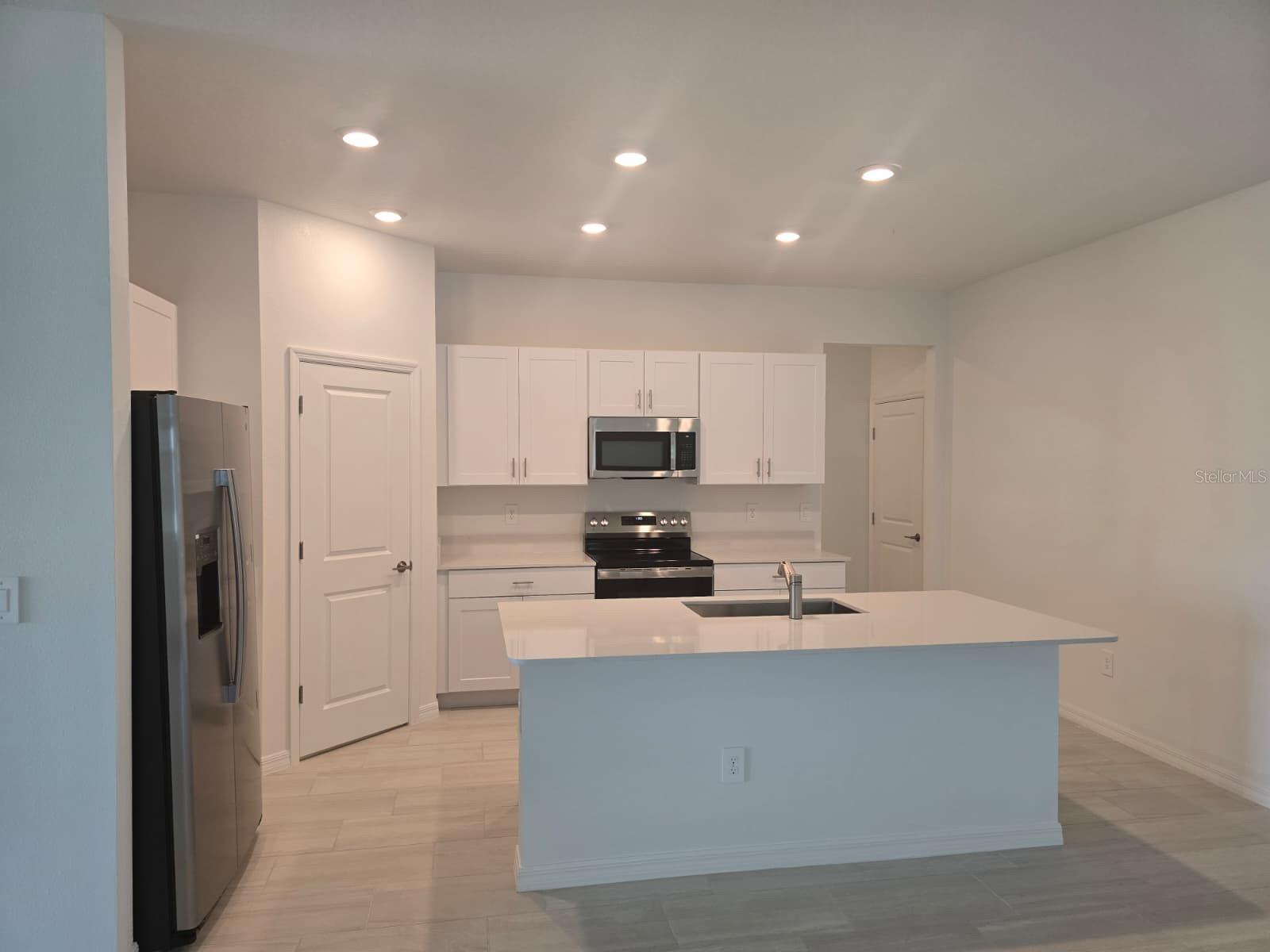 Image 15 of 53 For 9325 Scouter Bee Place