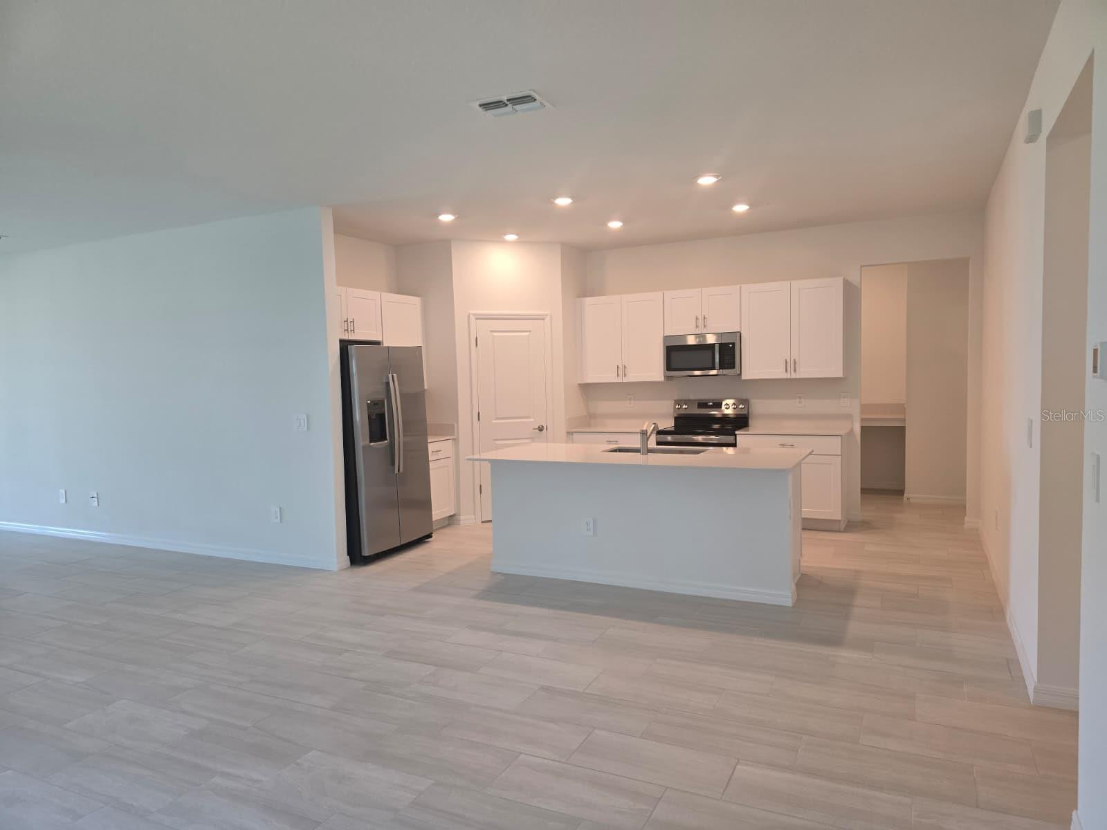 Image 16 of 53 For 9325 Scouter Bee Place