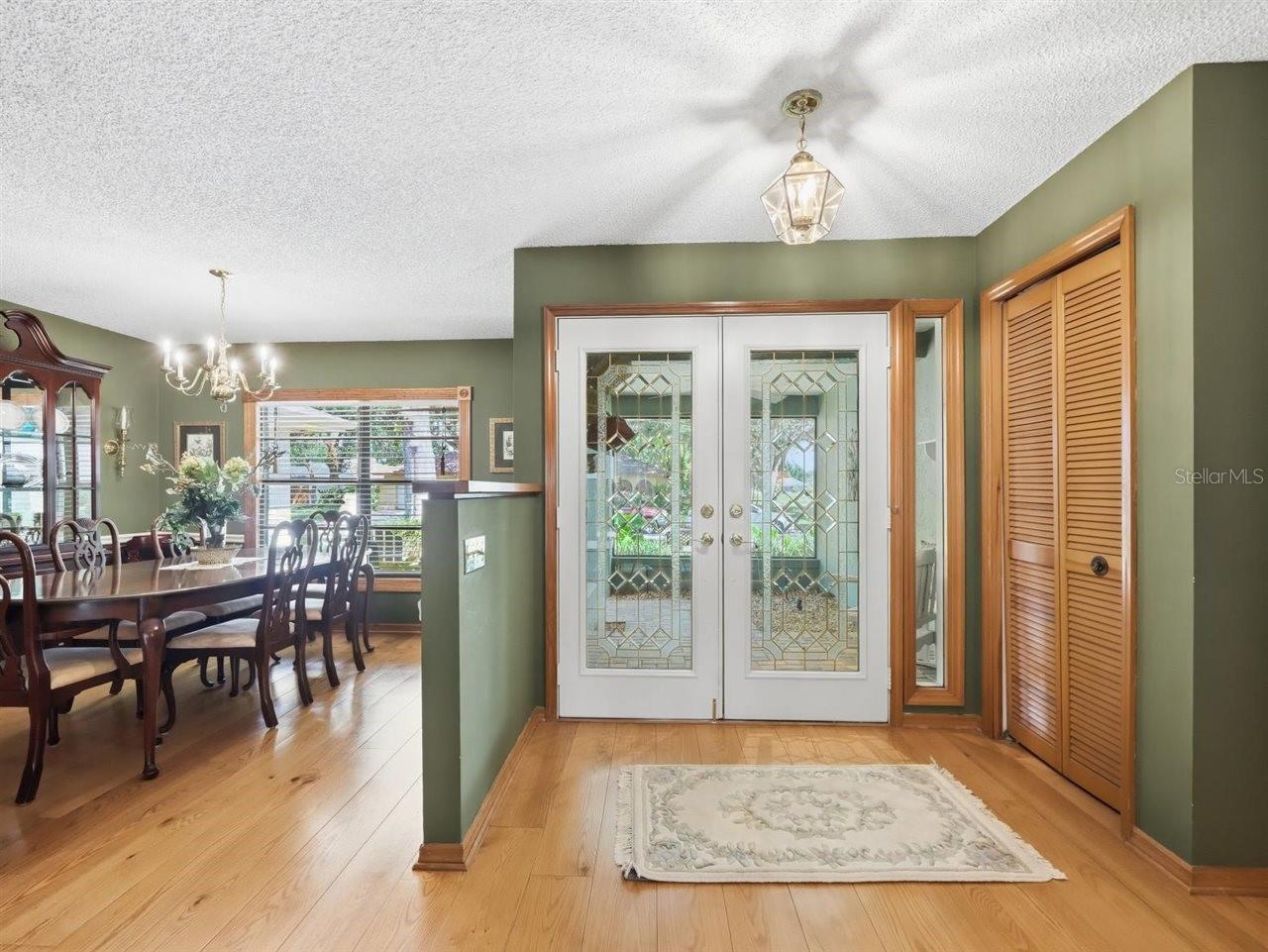 Image 11 of 87 For 5046 Barrowe Drive