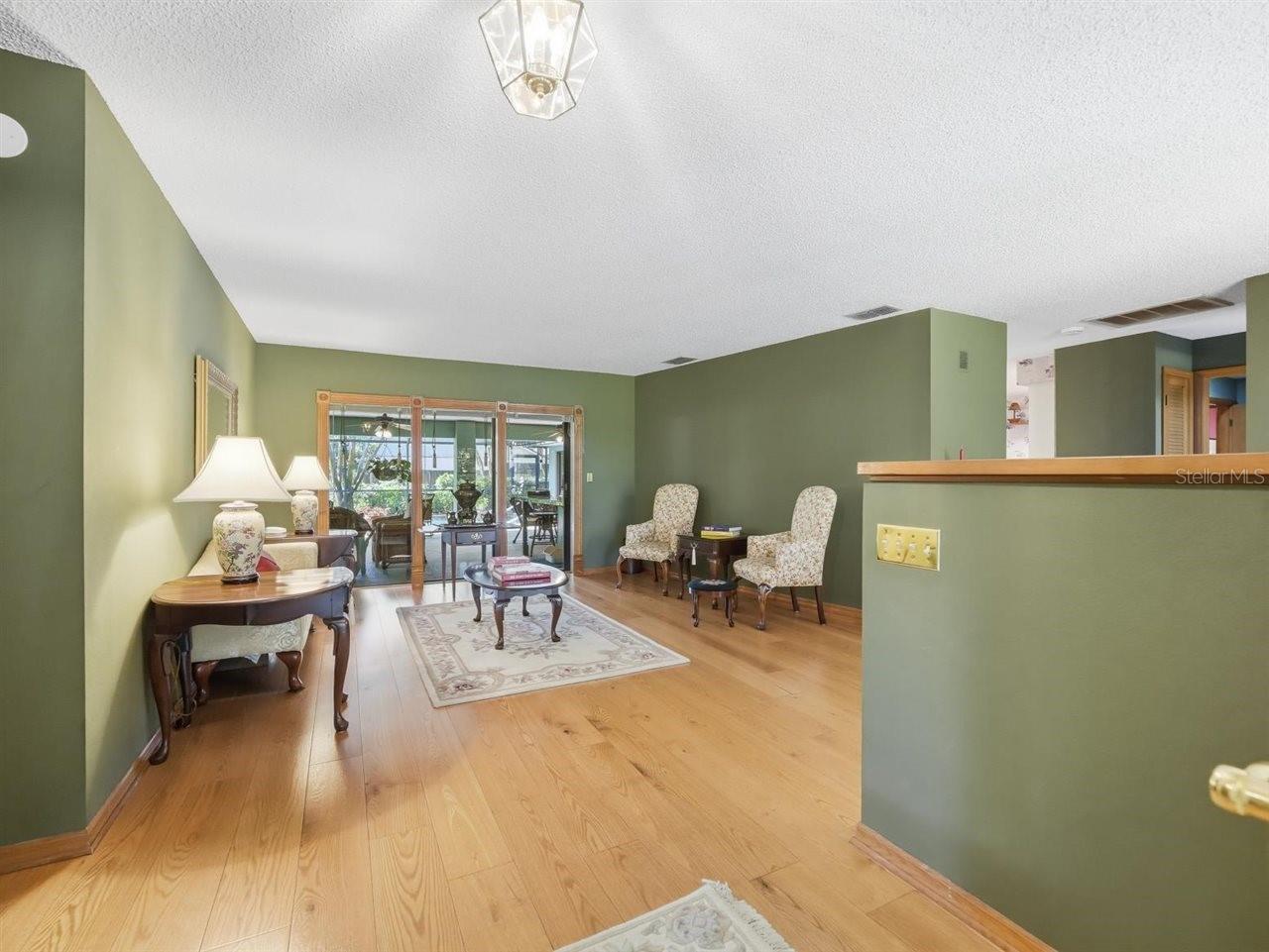 Image 12 of 87 For 5046 Barrowe Drive