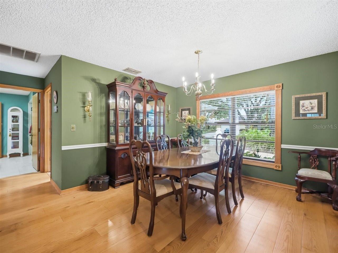 Image 16 of 87 For 5046 Barrowe Drive