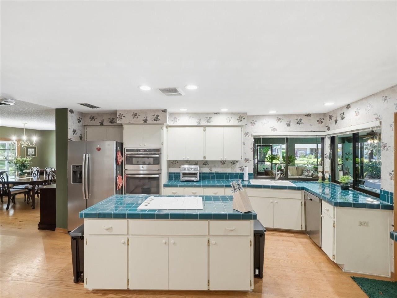 Image 18 of 87 For 5046 Barrowe Drive