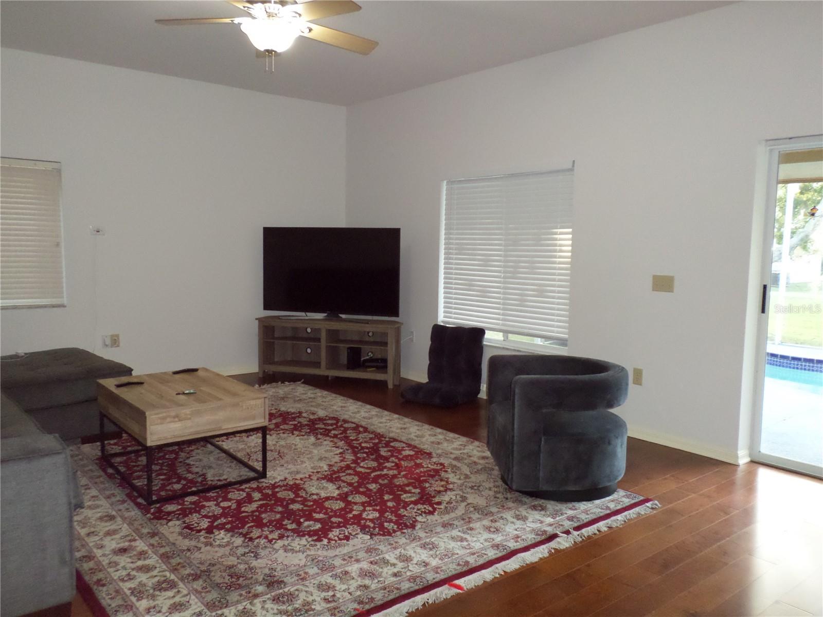 Image 12 of 24 For 19407 Sandy Springs Circle