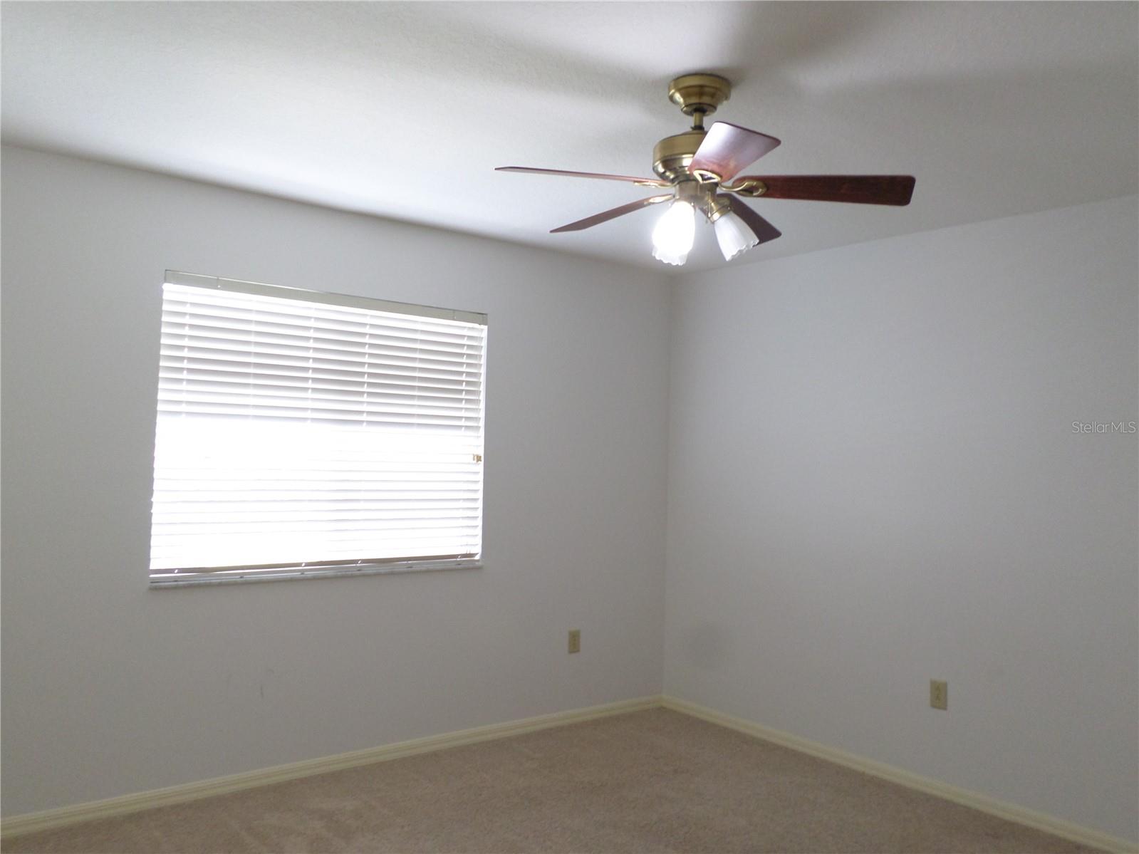 Image 21 of 24 For 19407 Sandy Springs Circle