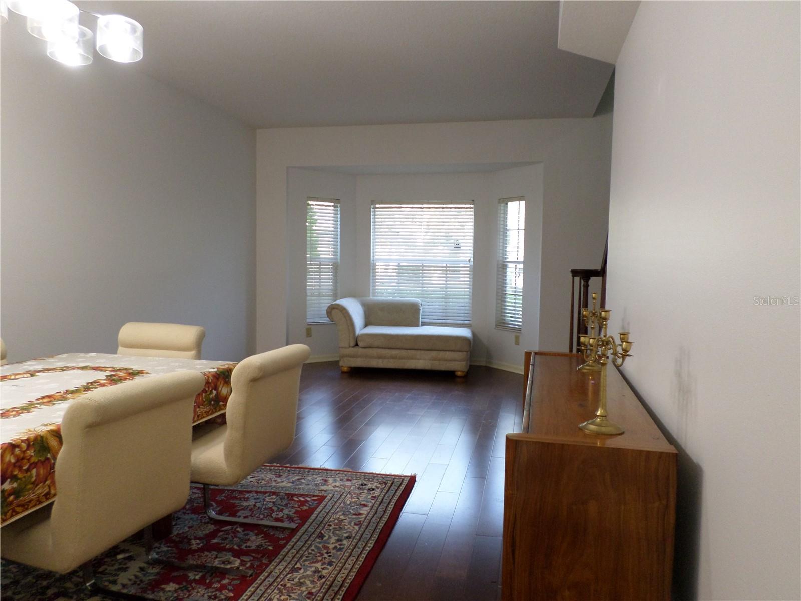 Image 5 of 24 For 19407 Sandy Springs Circle