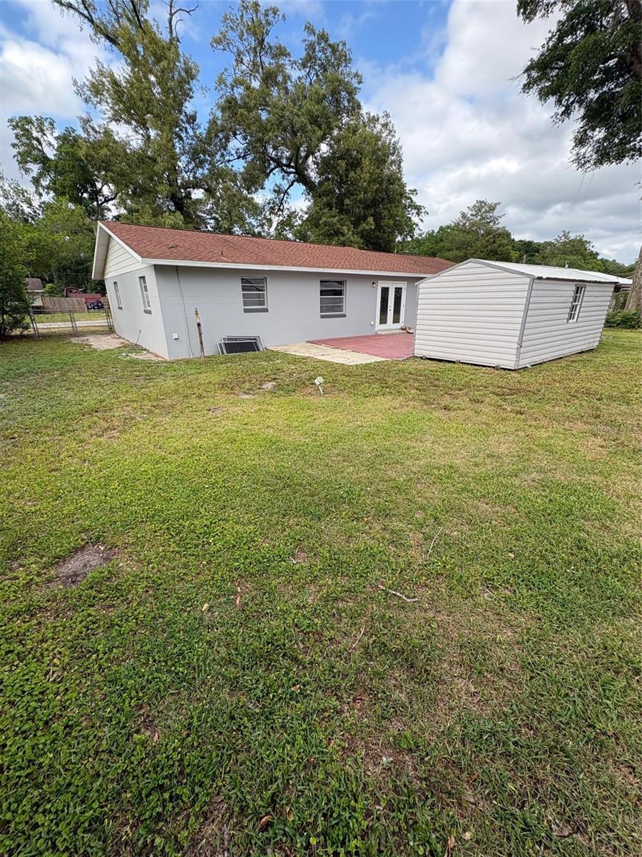 Image 15 of 27 For 2100 52nd Street