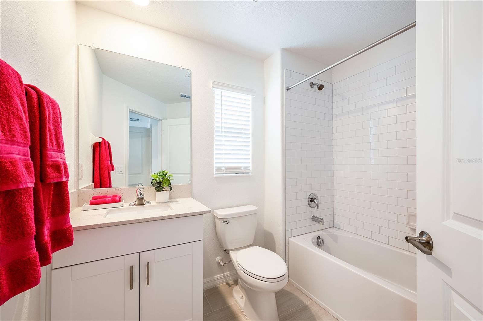 Image 12 of 38 For 5095 Capri Harbor Drive