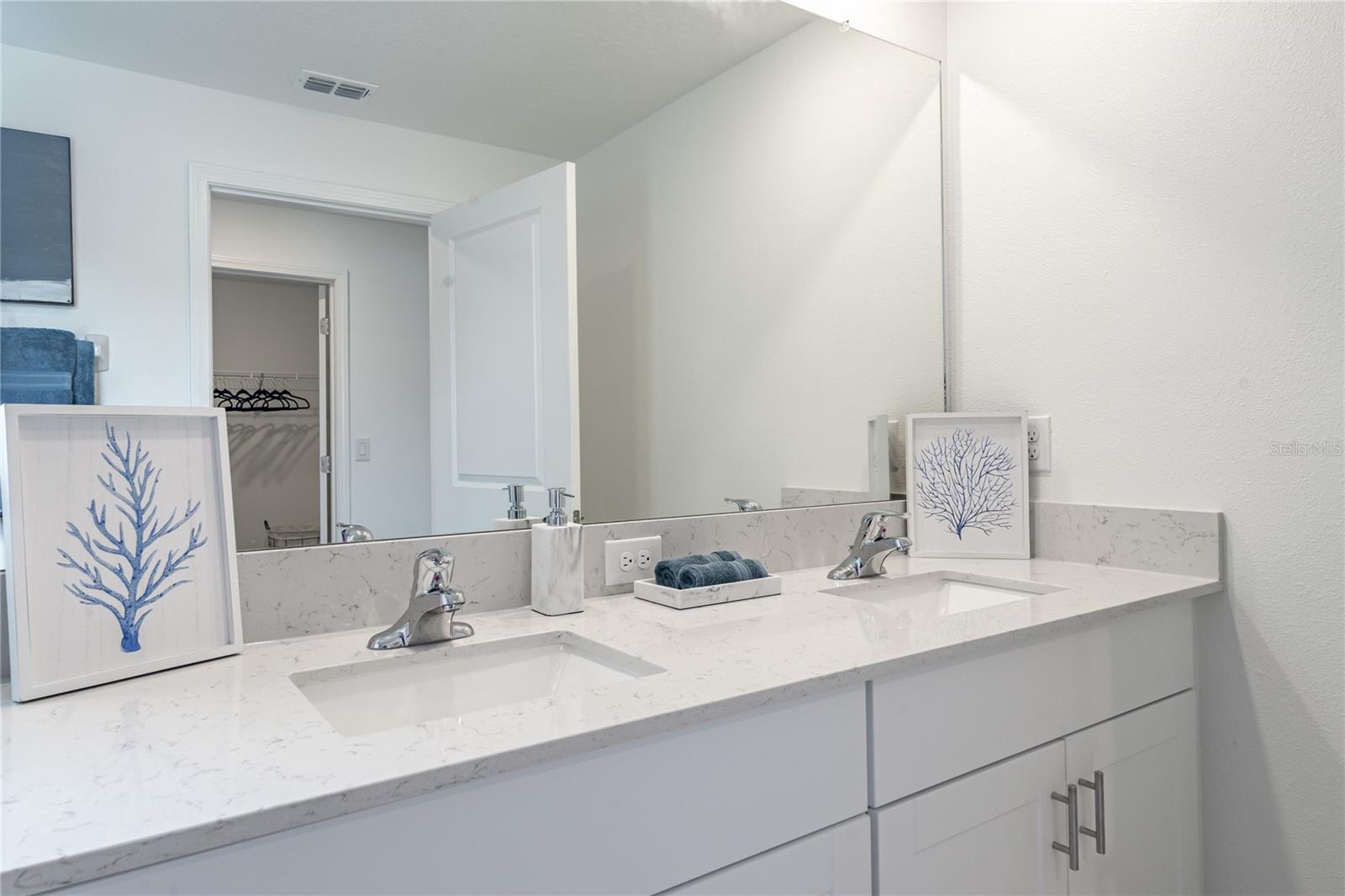 Image 31 of 38 For 5095 Capri Harbor Drive