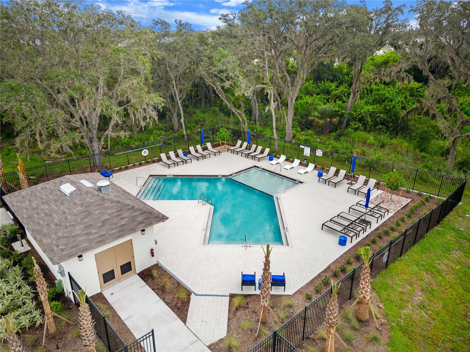 Image 32 of 38 For 5095 Capri Harbor Drive