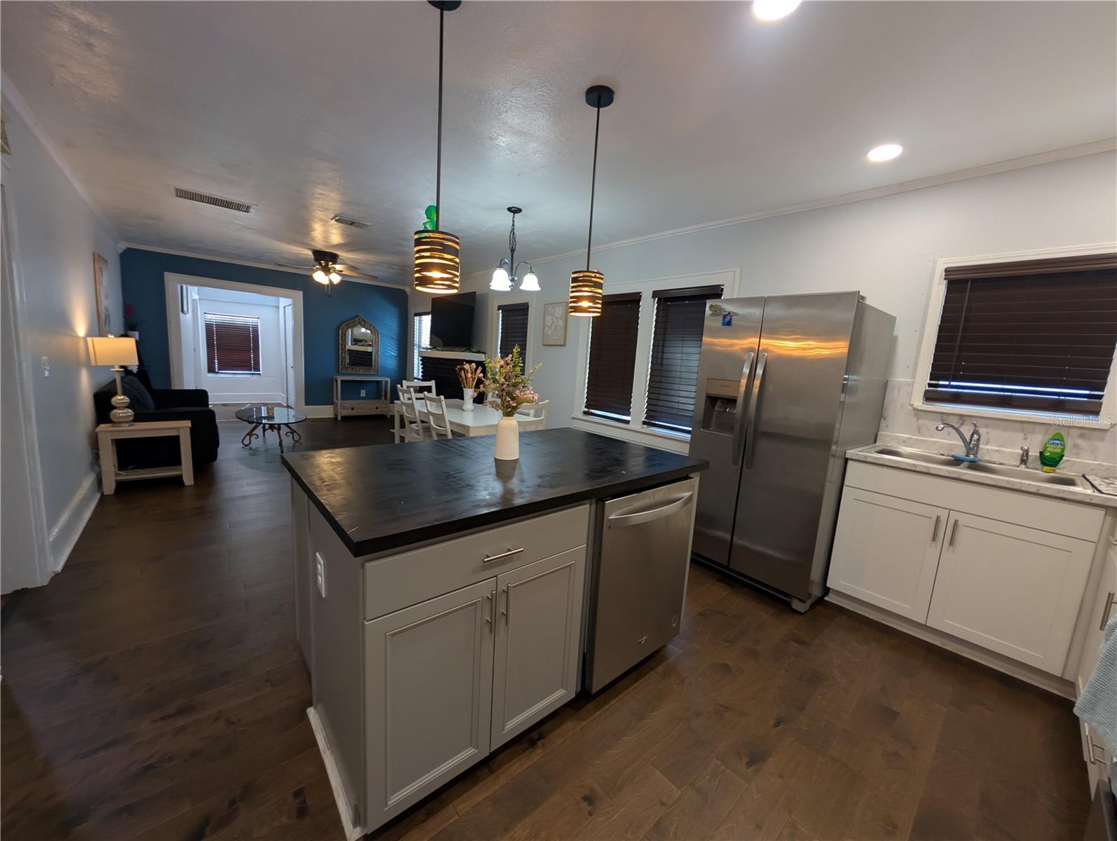 Image 5 of 16 For 771 14th Avenue S