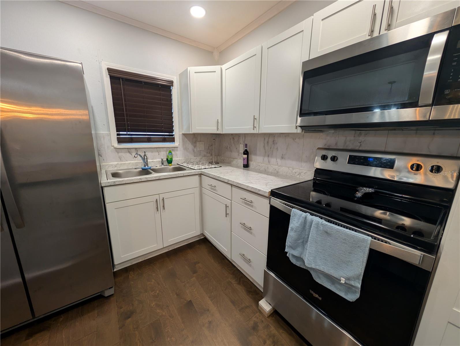 Image 6 of 16 For 771 14th Avenue S