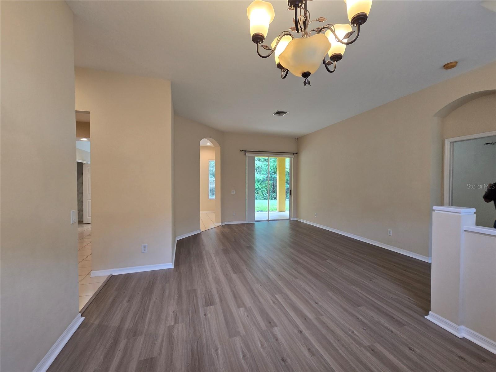 Image 3 of 22 For 12825 Castlemaine Drive