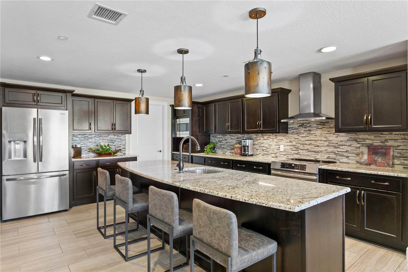 Image 15 of 92 For 301 Gulfview Boulevard 604