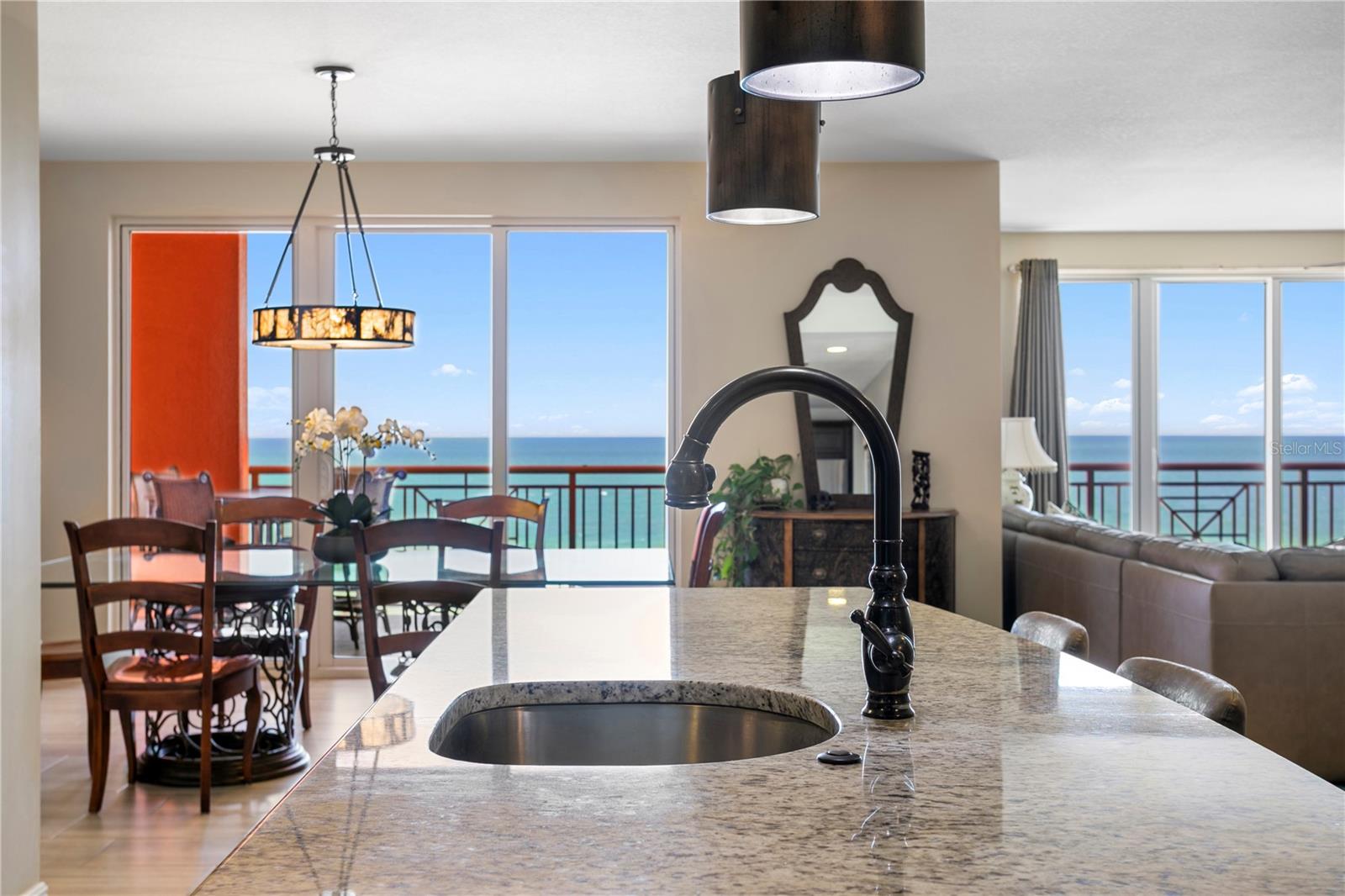 Image 22 of 92 For 301 Gulfview Boulevard 604
