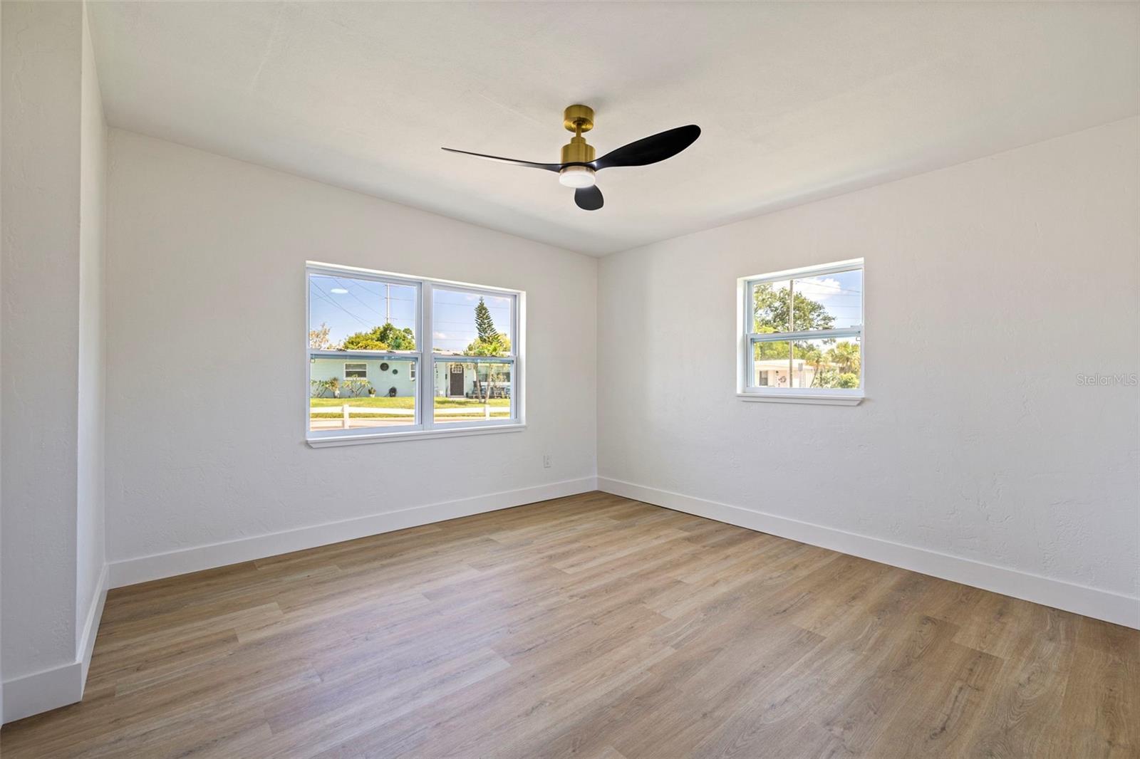 Image 12 of 21 For 1235 45th Street N