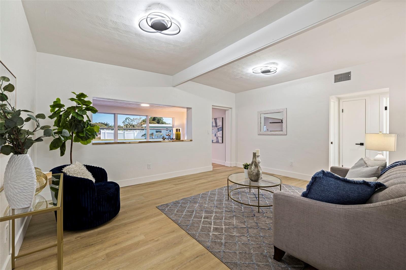 Image 5 of 21 For 1235 45th Street N