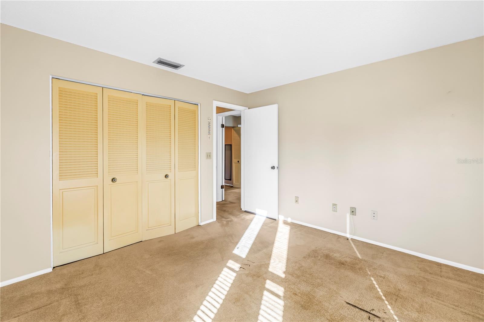 Image 20 of 46 For 2740 Highlands Boulevard B