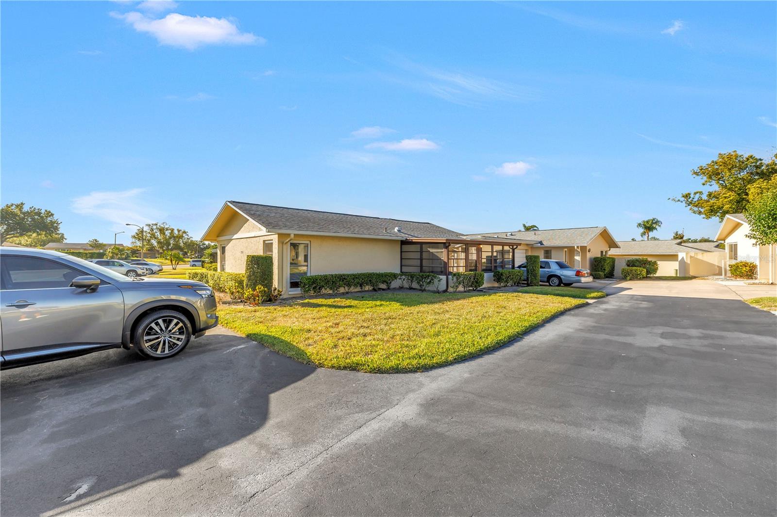 Image 3 of 46 For 2740 Highlands Boulevard B