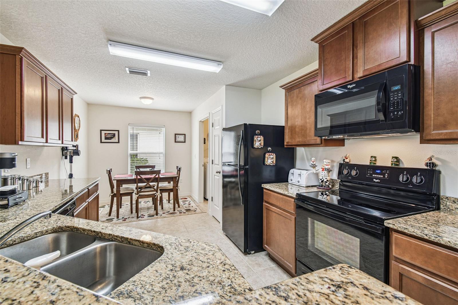 Image 5 of 62 For 30821 Water Lily Drive