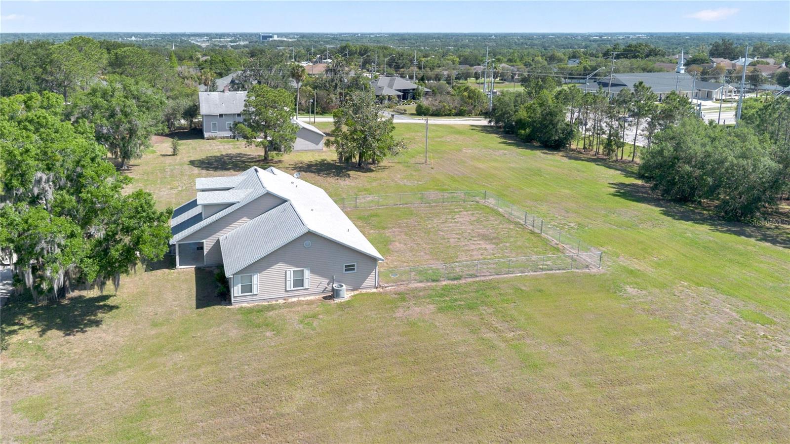 Image 78 of 86 For 2105 Clubhouse Road