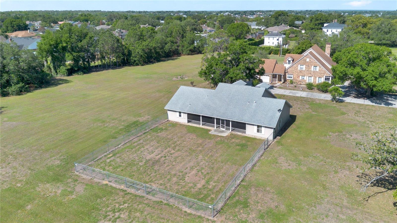 Image 81 of 86 For 2105 Clubhouse Road