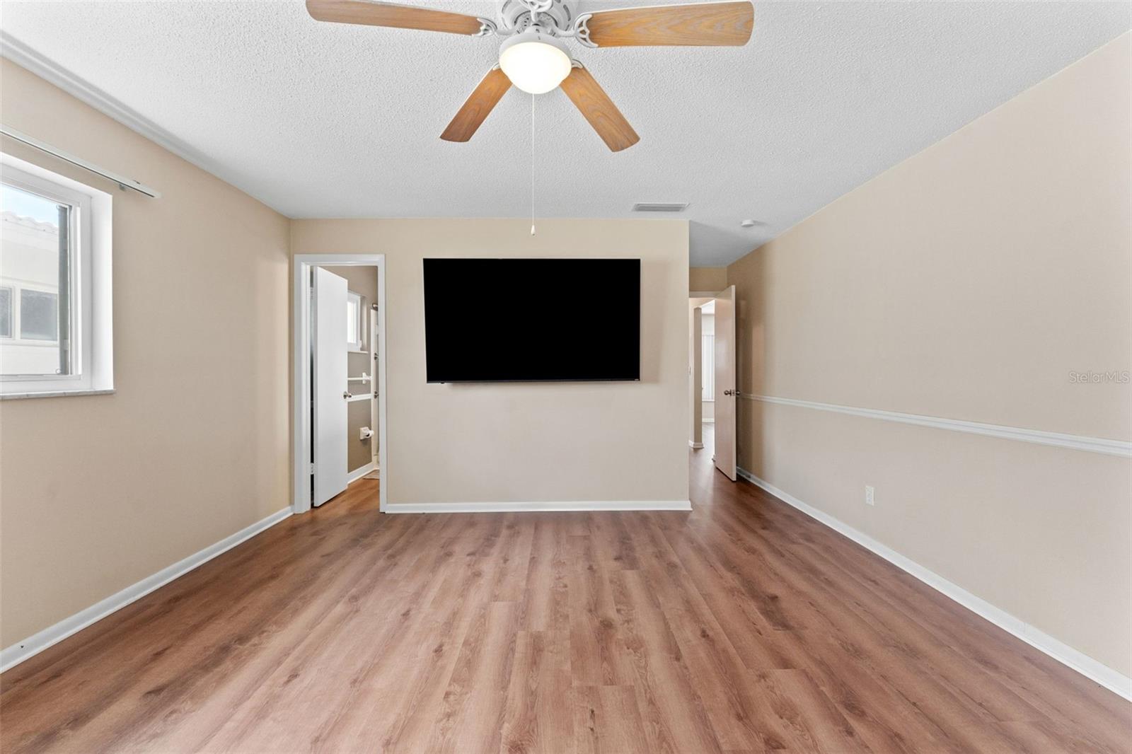 Image 20 of 43 For 4517 101st Avenue N 2