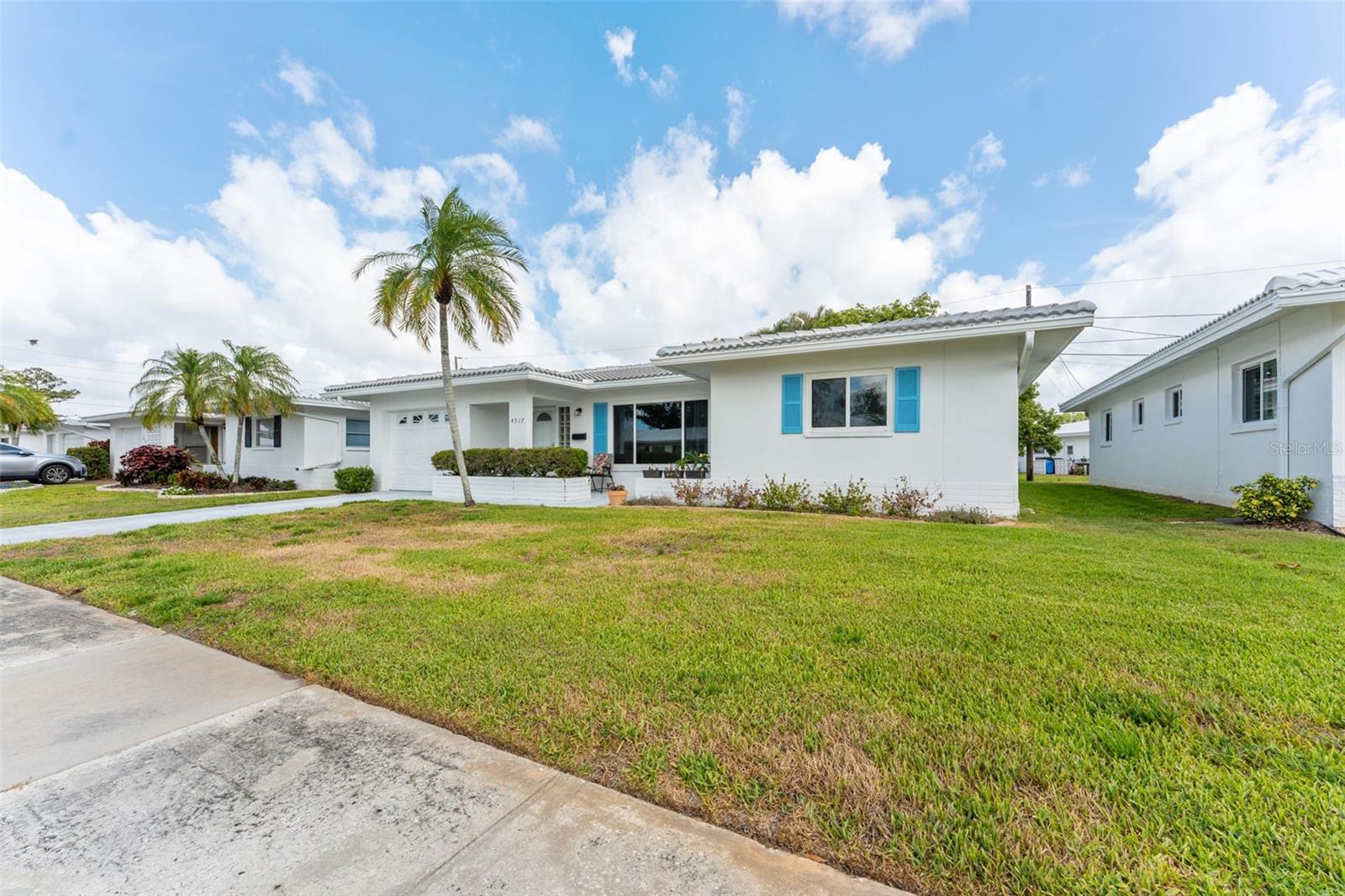 Image 3 of 43 For 4517 101st Avenue N 2