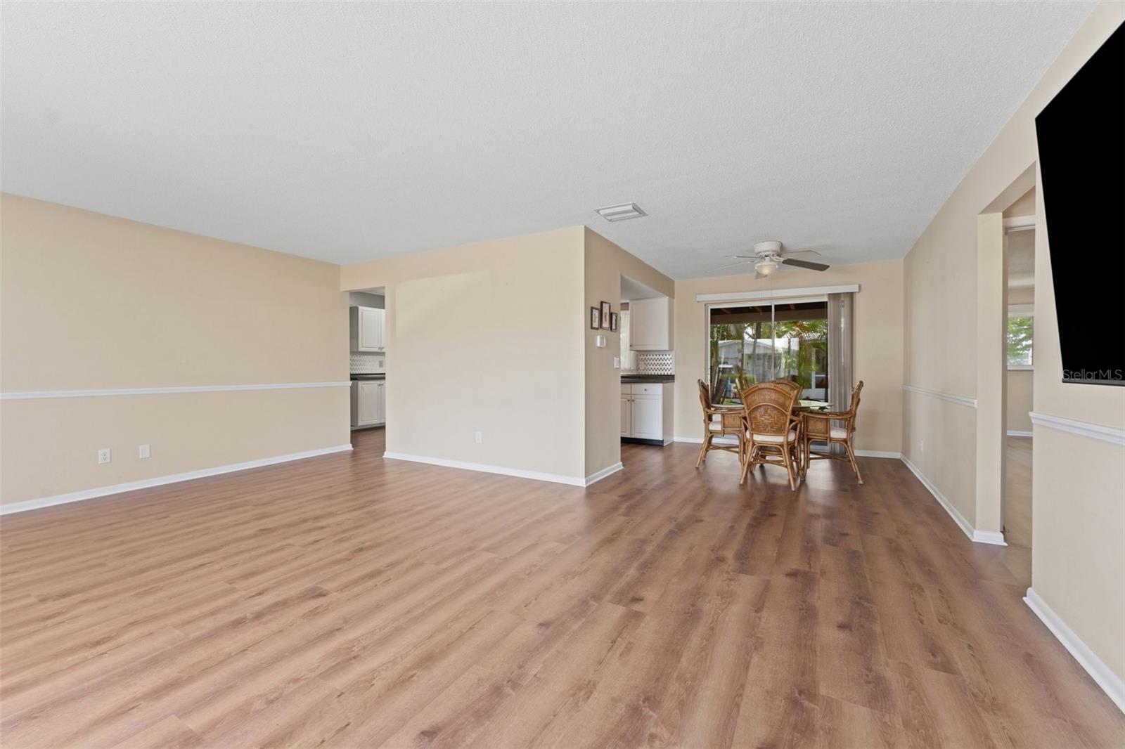 Image 9 of 43 For 4517 101st Avenue N 2