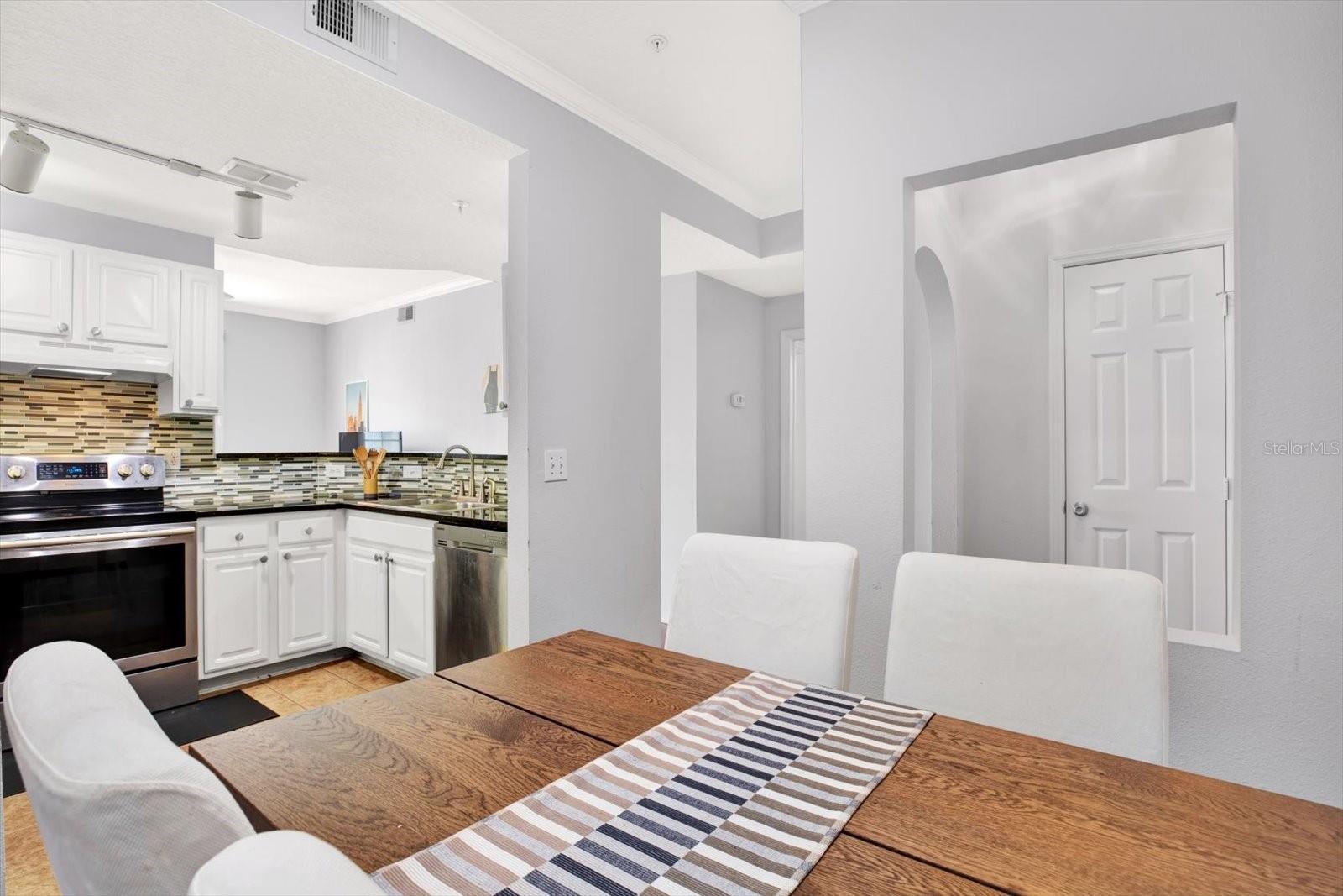 Image 5 of 23 For 501 Knights Run Avenue 2216