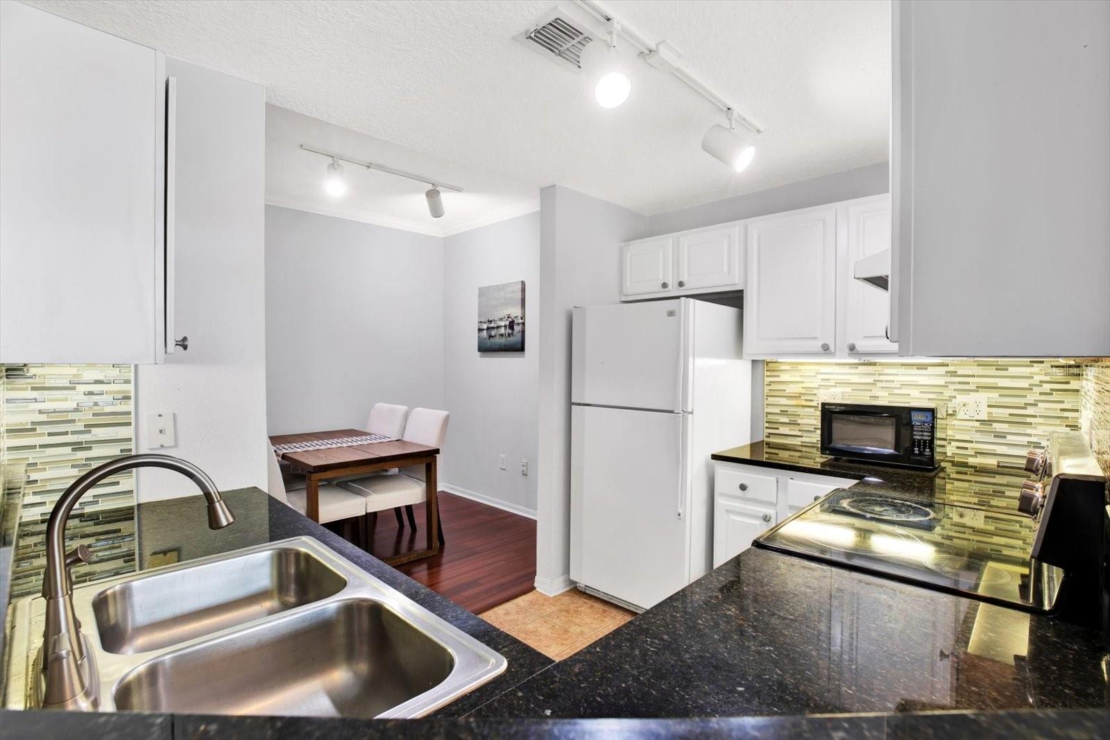 Image 7 of 23 For 501 Knights Run Avenue 2216