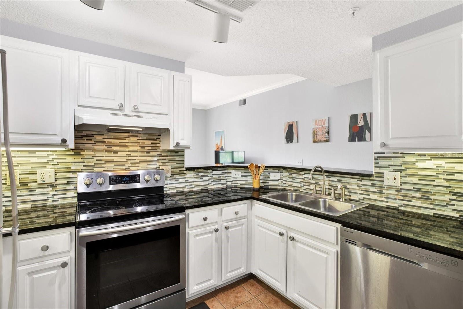Image 9 of 23 For 501 Knights Run Avenue 2216