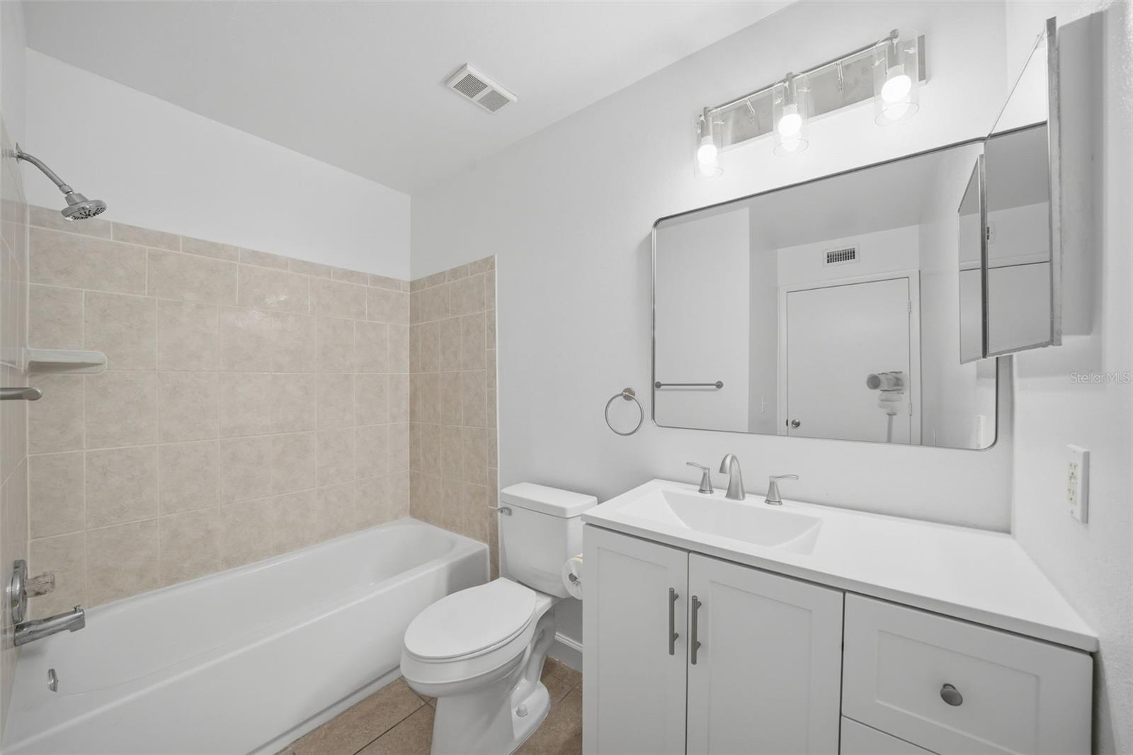 Image 10 of 51 For 3001 58th Avenue S 1005
