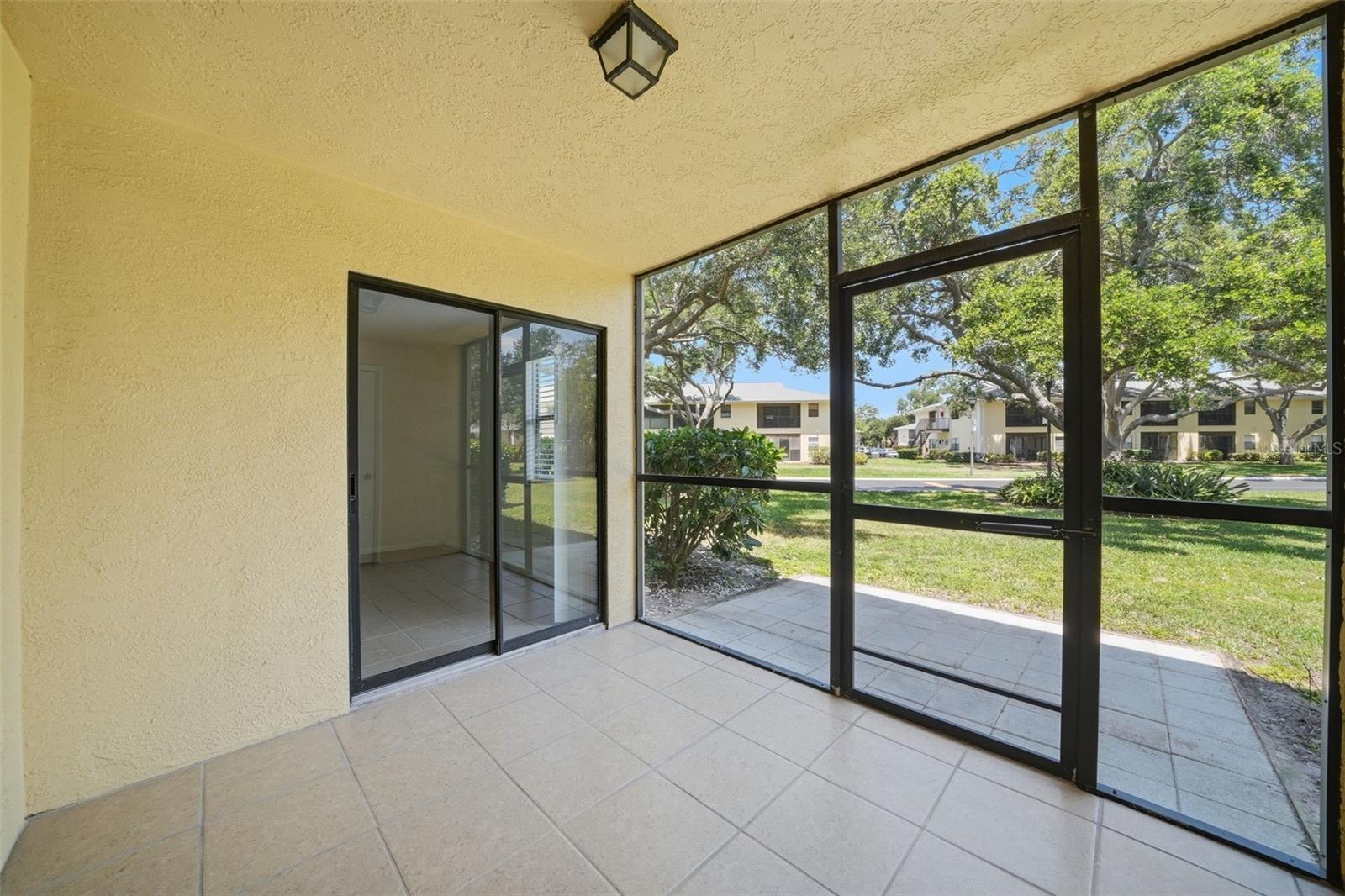 Image 12 of 51 For 3001 58th Avenue S 1005