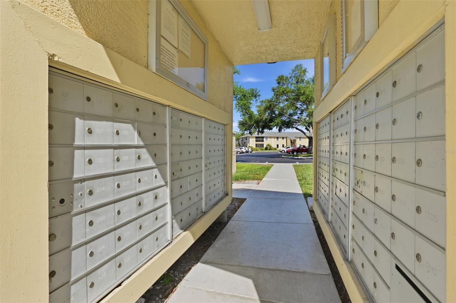 Image 37 of 51 For 3001 58th Avenue S 1005