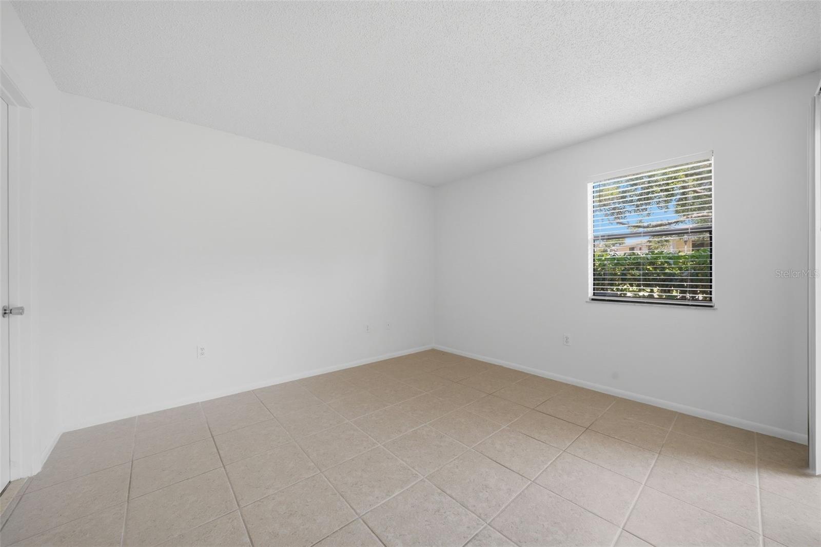 Image 38 of 51 For 3001 58th Avenue S 1005