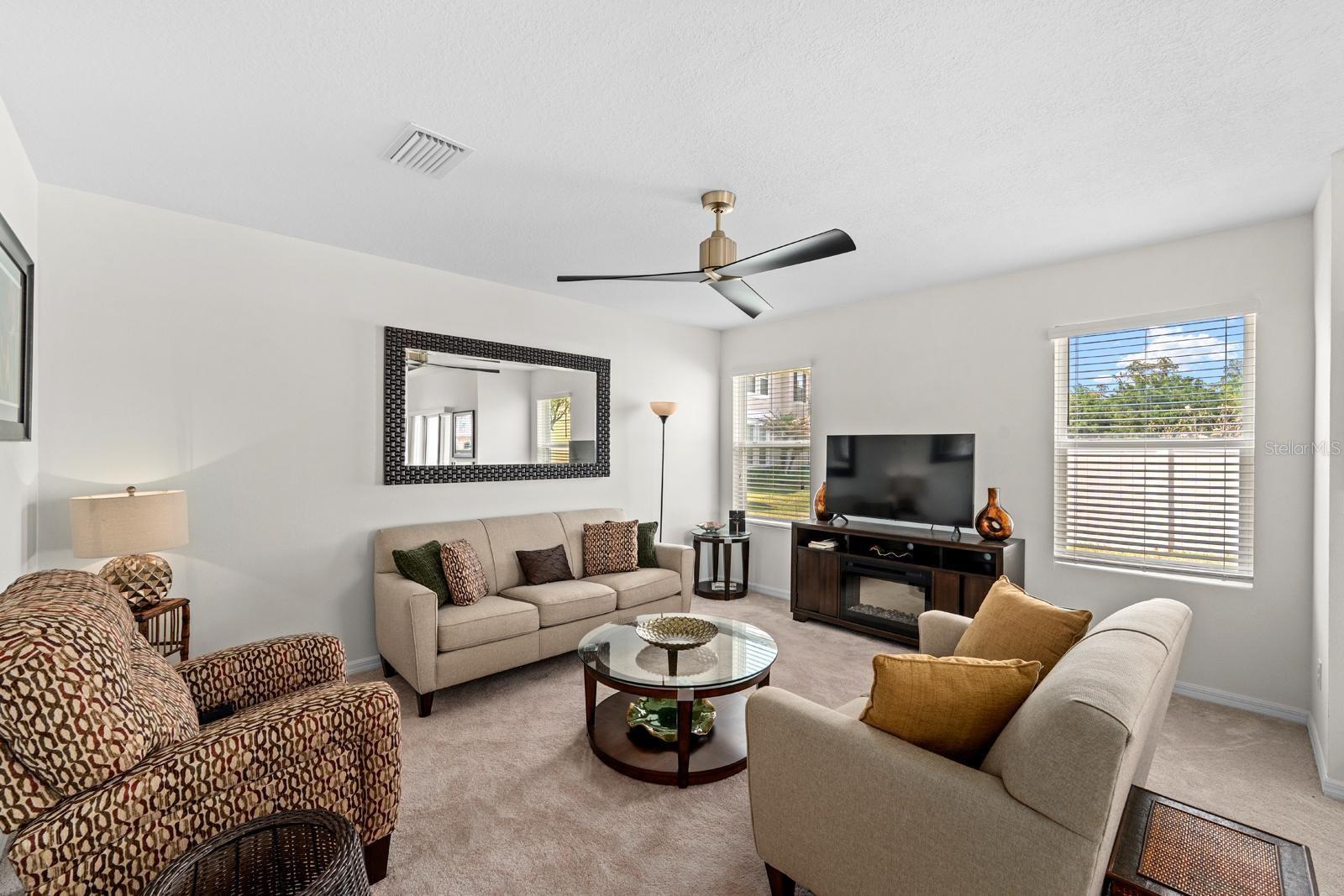 Image 6 of 27 For 824 Ashentree Drive