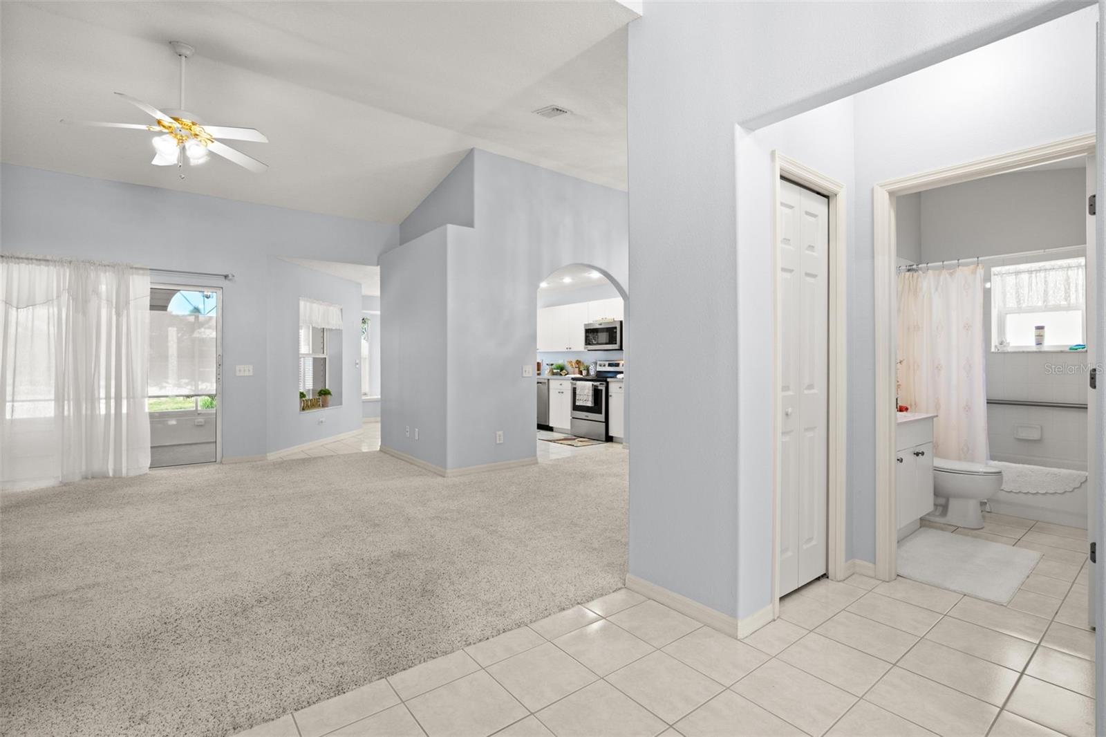 Image 12 of 54 For 551 Salmon Court