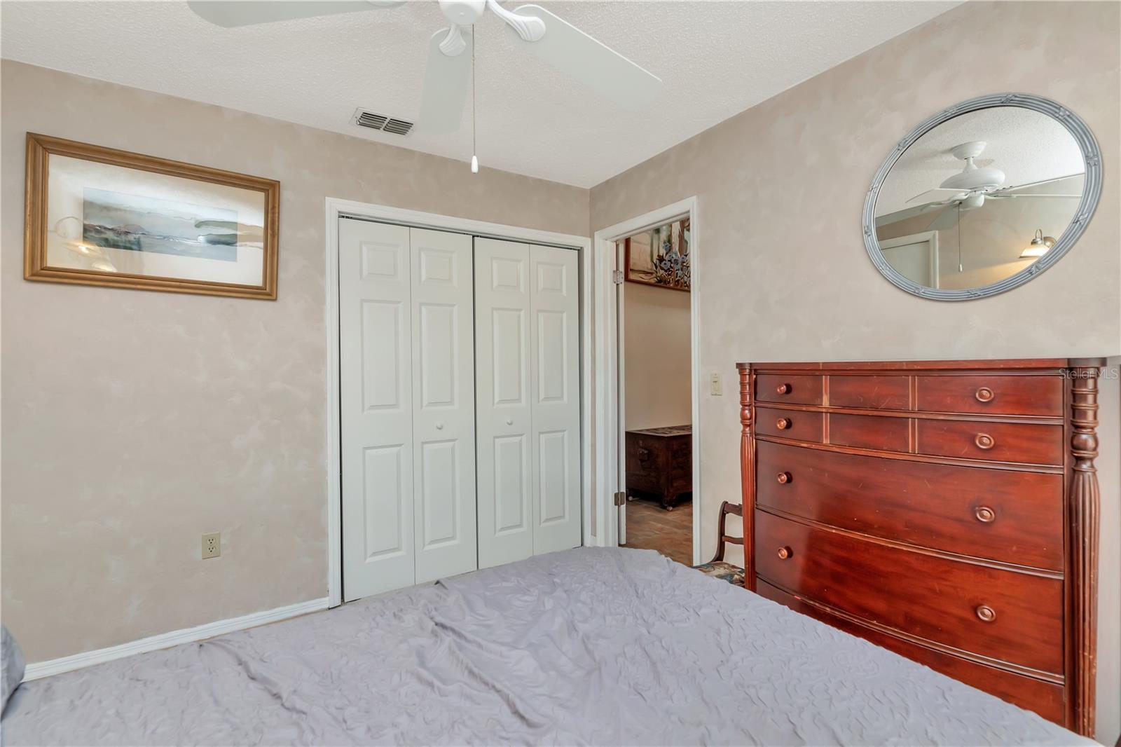 Image 23 of 51 For 2820 Valencia Lane W