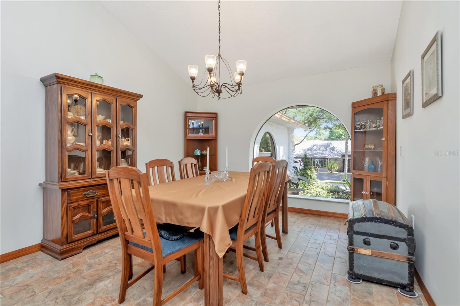 Image 7 of 51 For 2820 Valencia Lane W