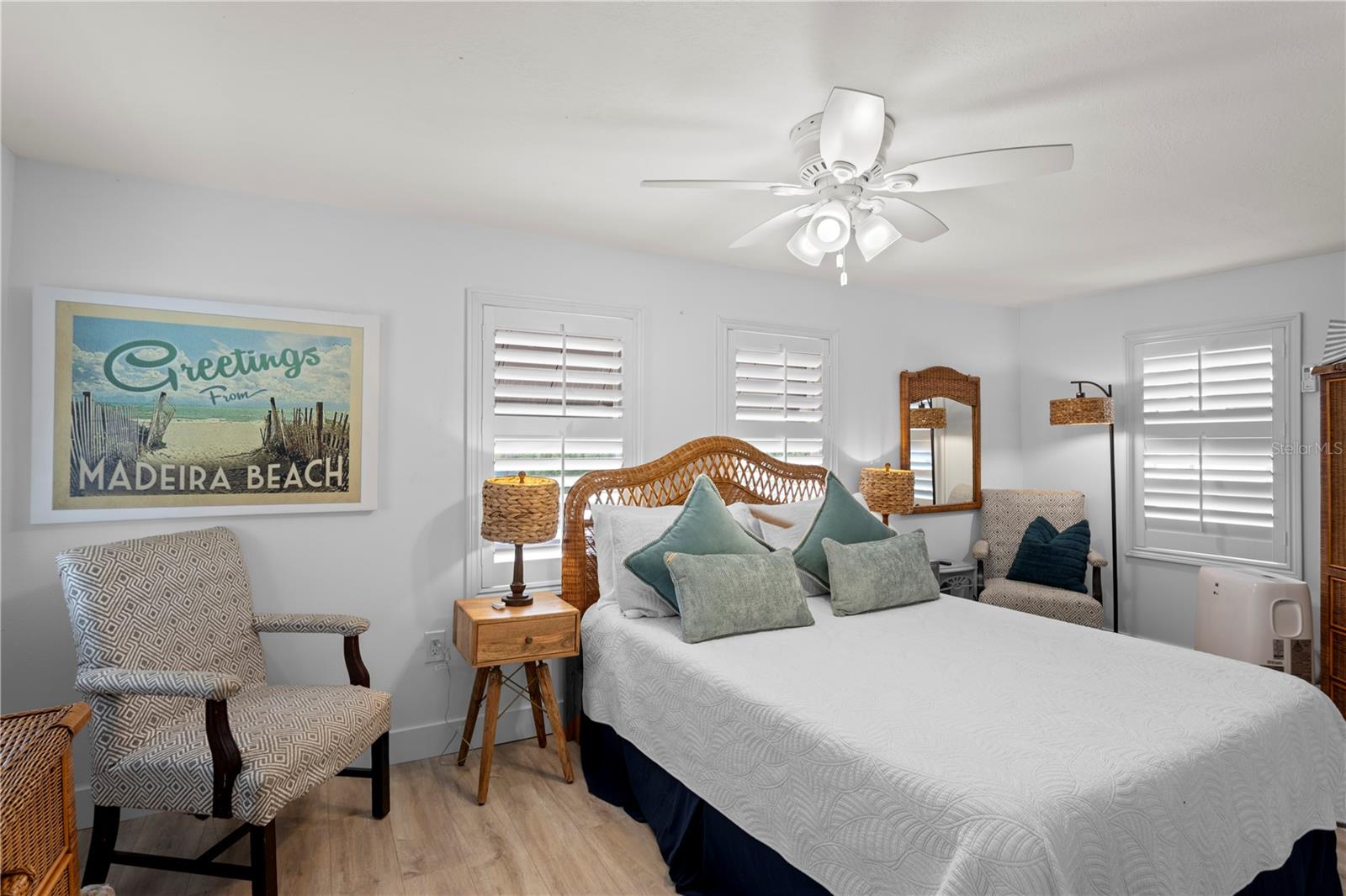 Image 18 of 41 For 13095 Gulf Lane