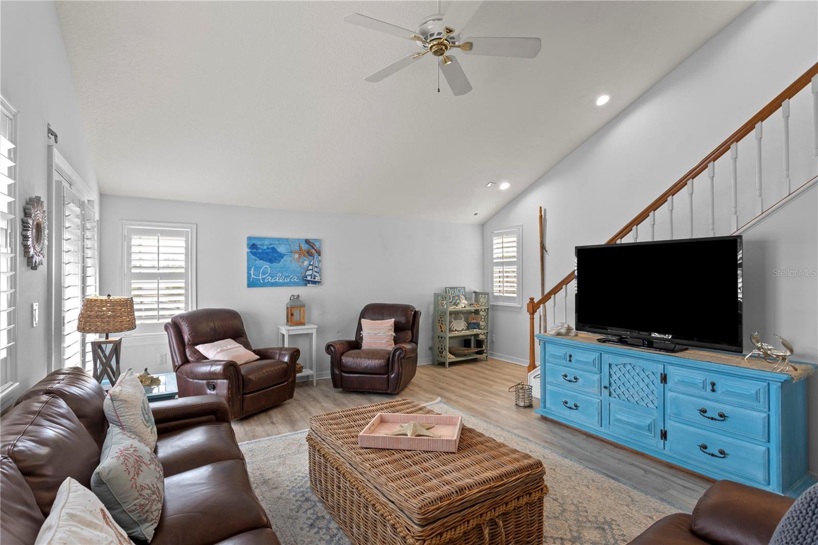 Image 22 of 41 For 13095 Gulf Lane