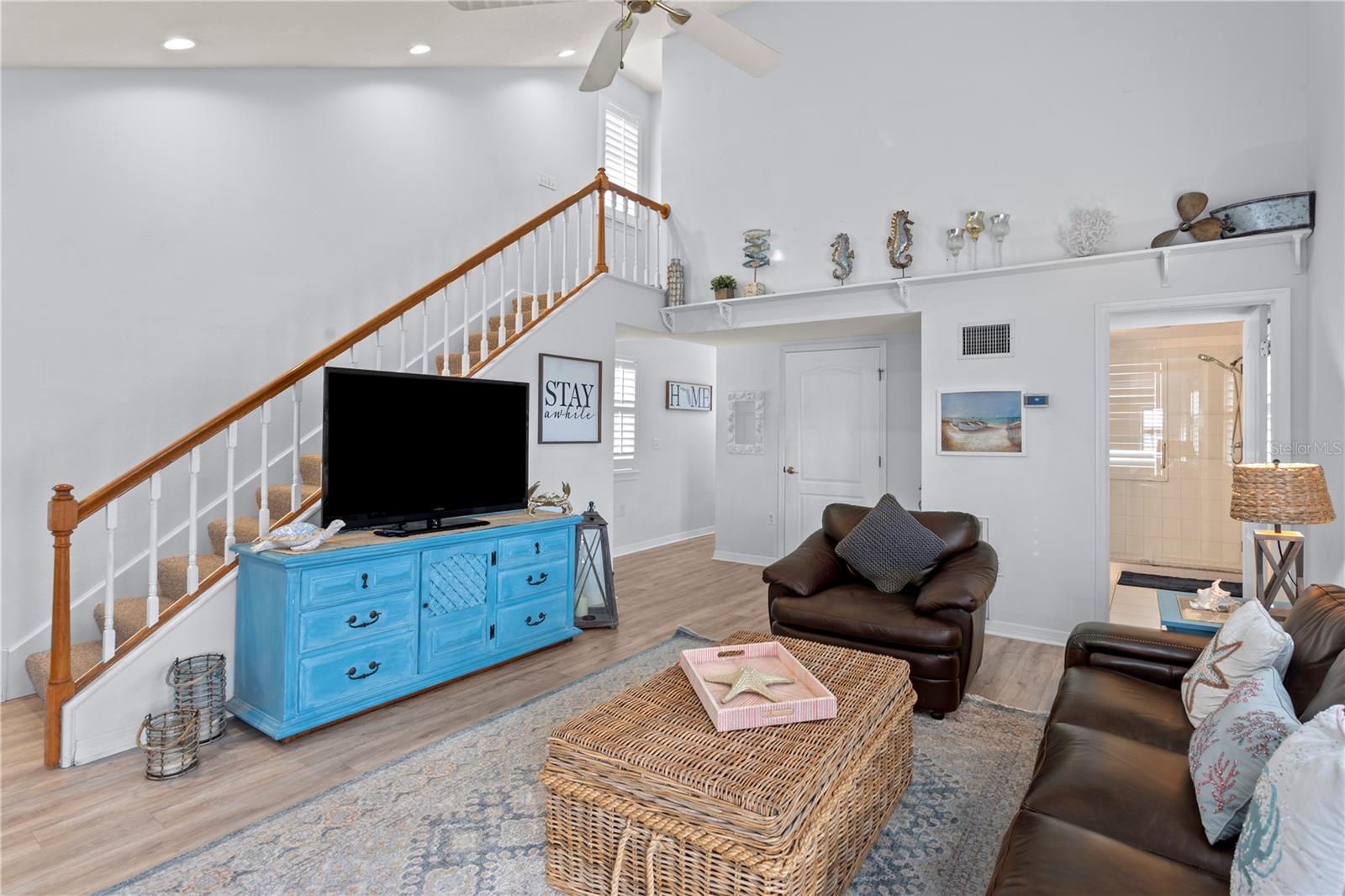 Image 23 of 41 For 13095 Gulf Lane