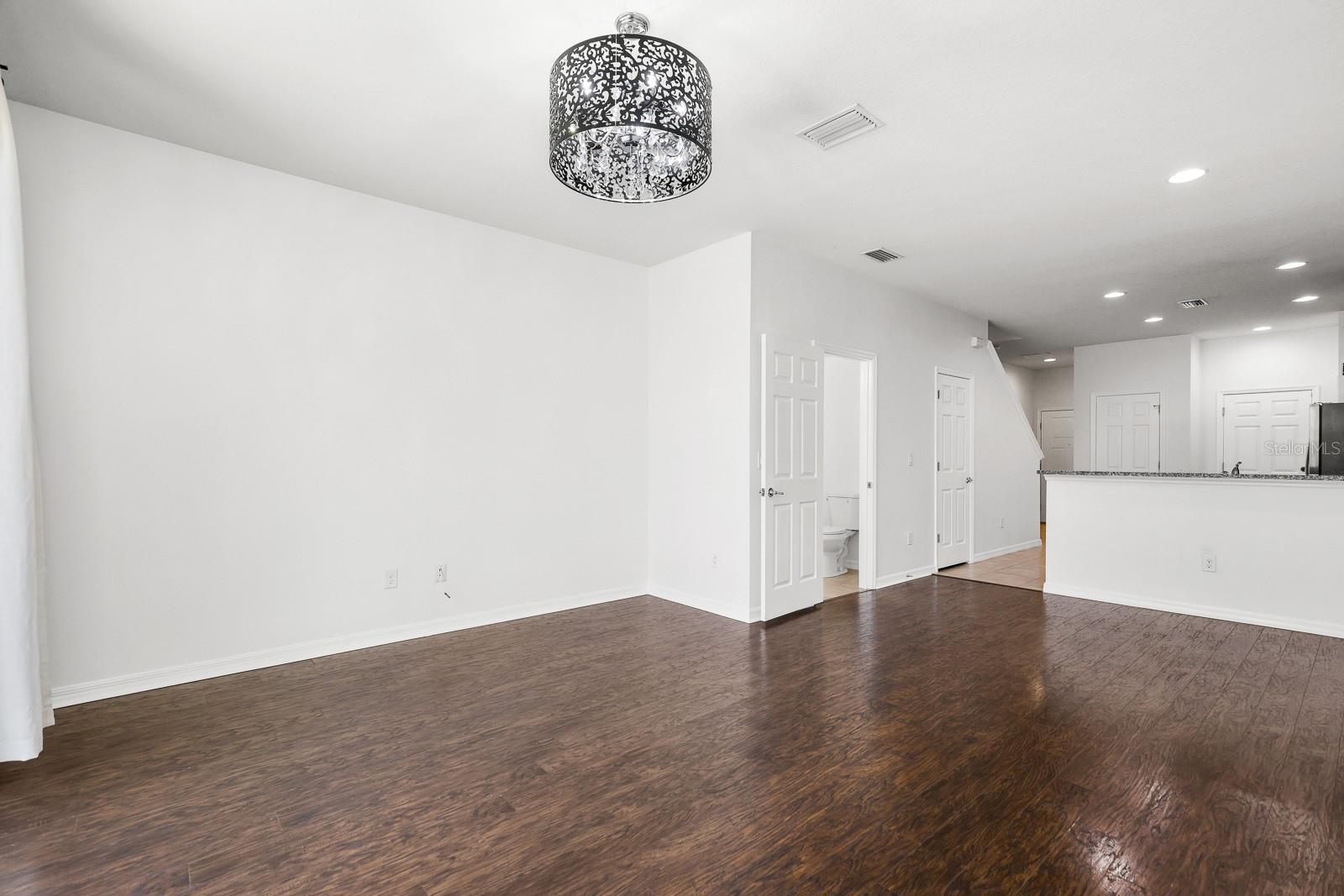 Image 10 of 22 For 9211 Hillcroft Drive