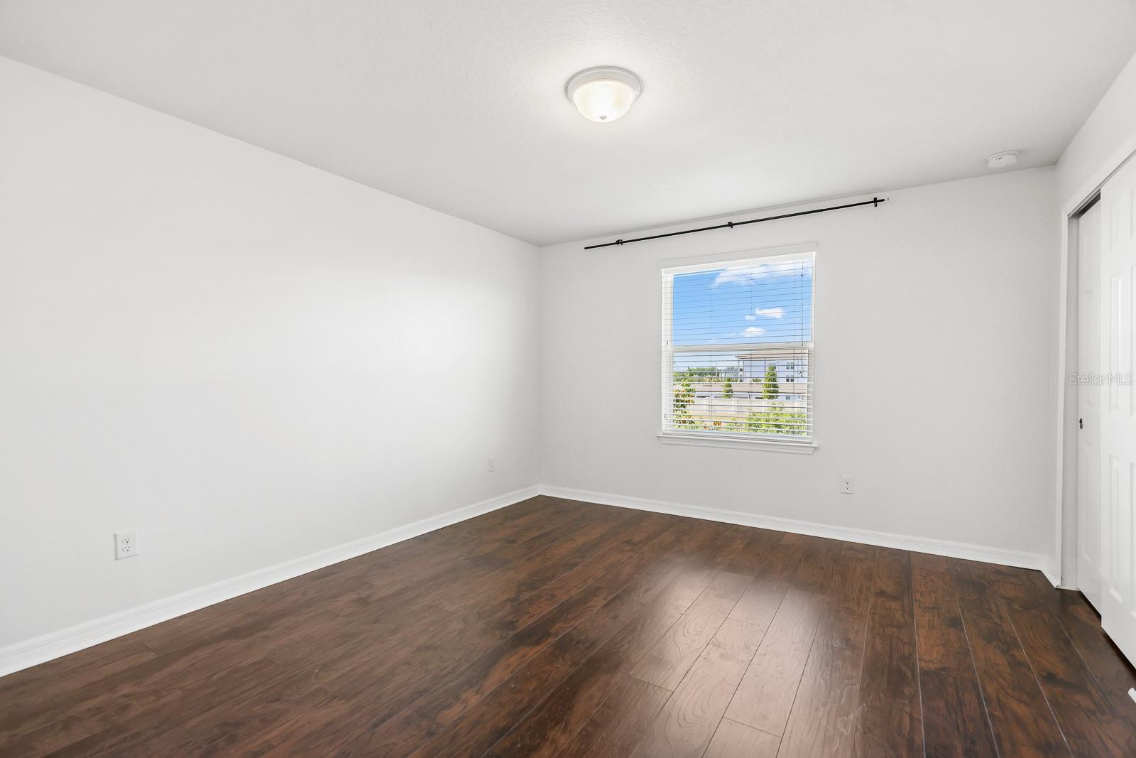 Image 14 of 22 For 9211 Hillcroft Drive