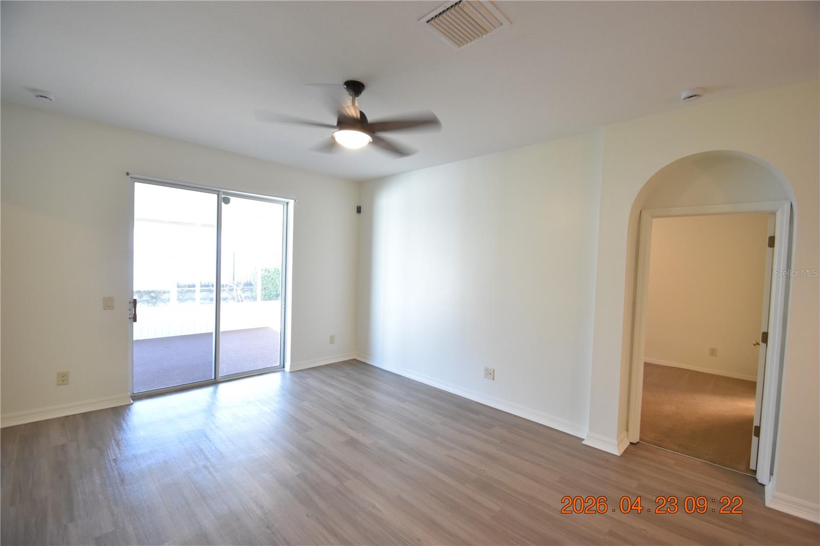 Image 11 of 55 For 30633 Totteridge Place